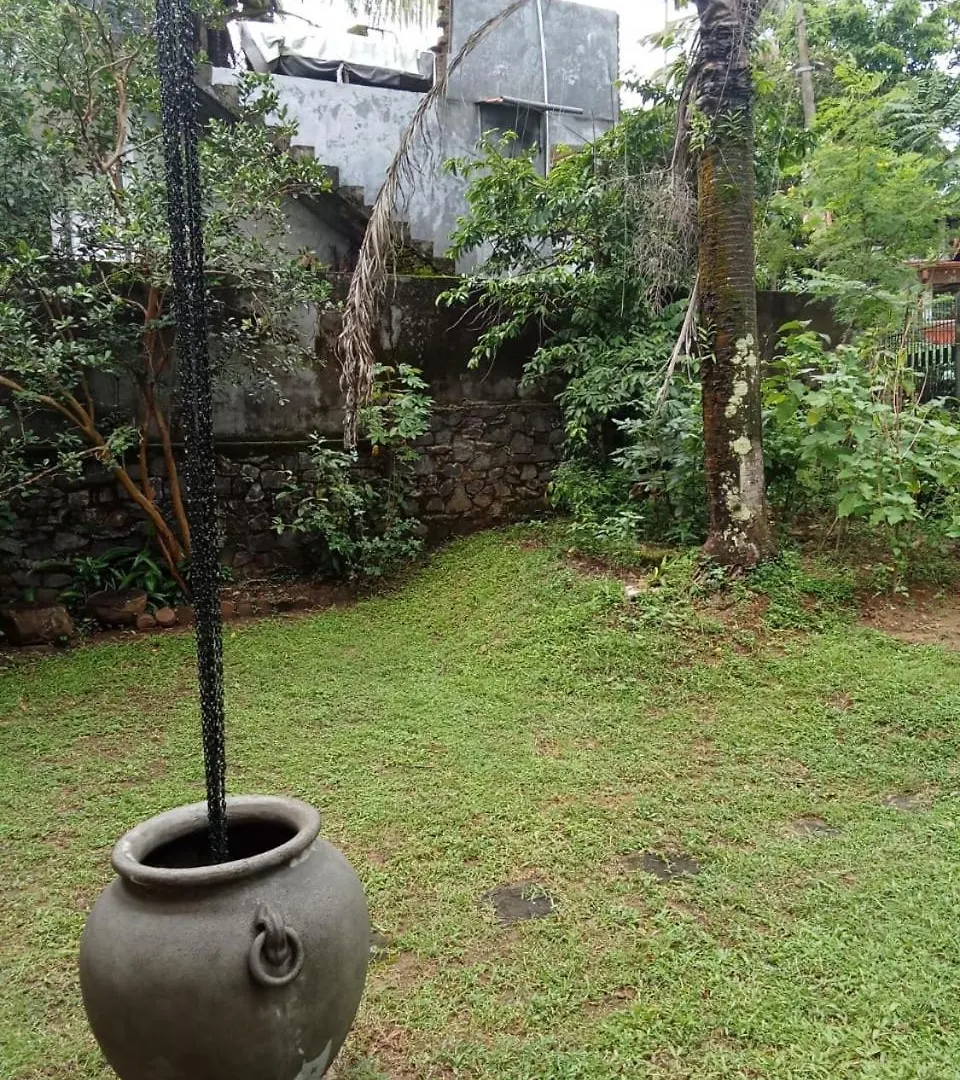 Sandu Villa Galkanda Watta Kandy Sri Lanka